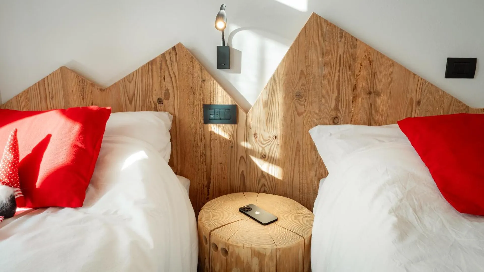 Mansarda Vale E Schena Con Vasca Idromassaggio 4 Posti Letto A Cortina D'Ampezzo Lägenhet San Vito di Cadore 0*,