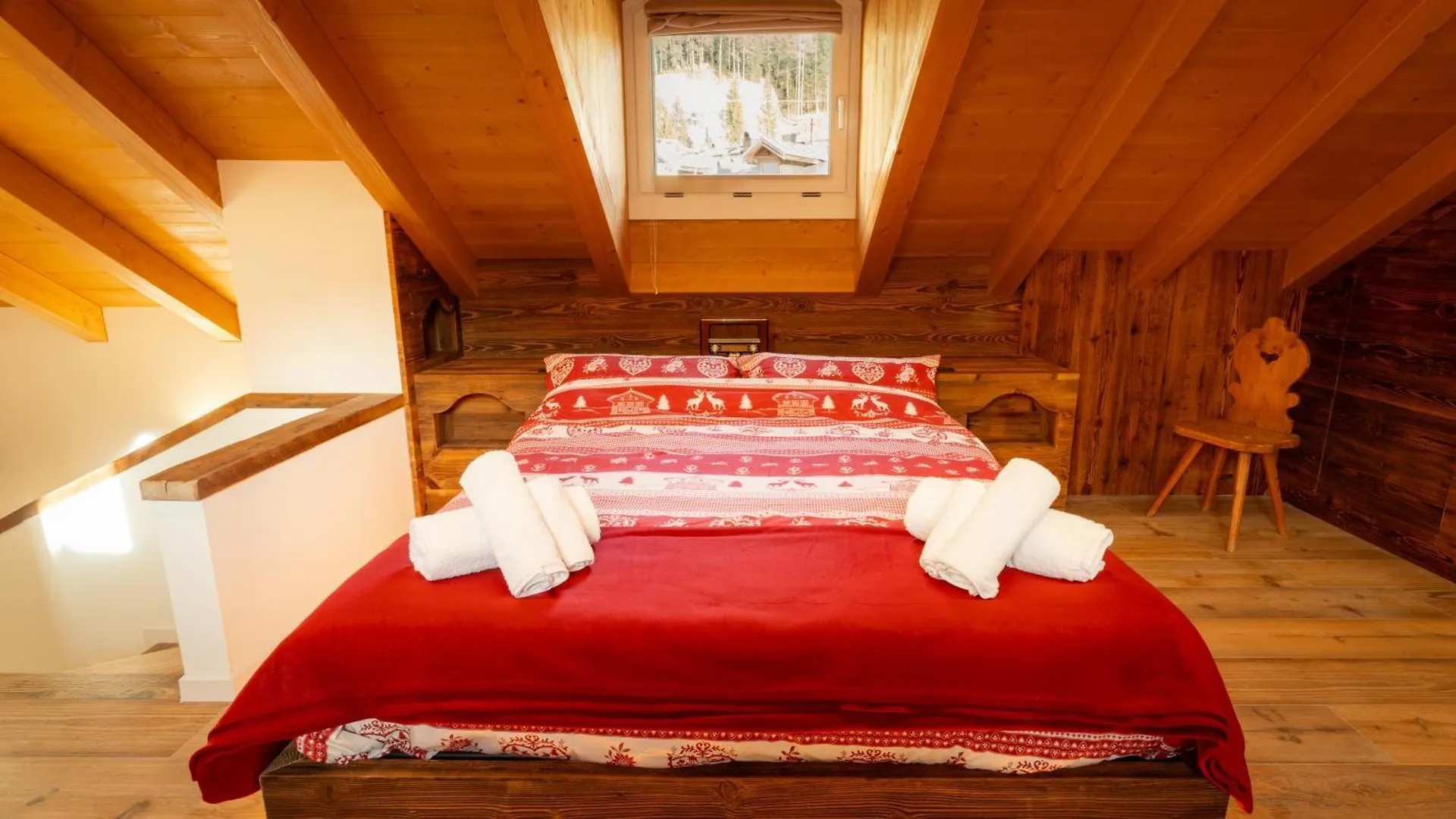 Mansarda Vale E Schena Con Vasca Idromassaggio 4 Posti Letto A Cortina D'Ampezzo Lägenhet San Vito di Cadore Italien